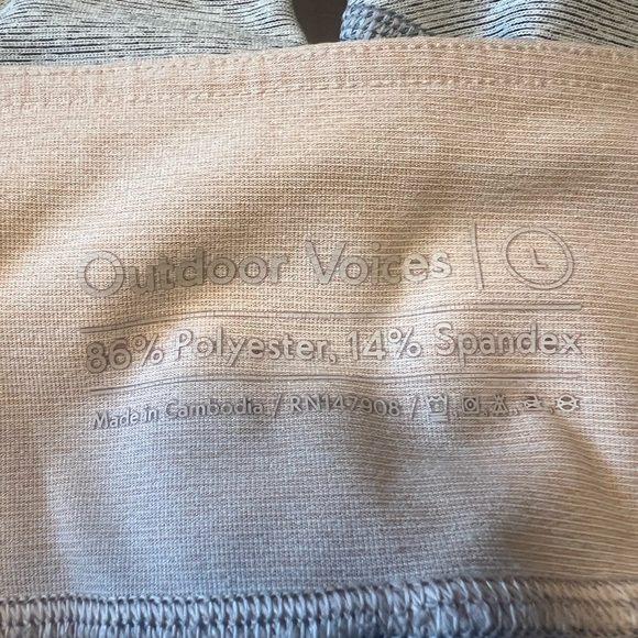 Outdoor Voices leggings. Size Large. - Picture 5 of 6